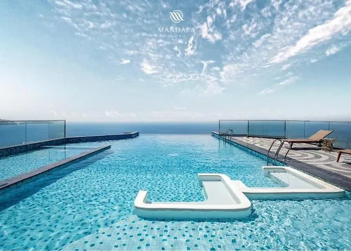 Khách sạn hẻo lánh Apec Mandala Cham Bay By Duyen 4*